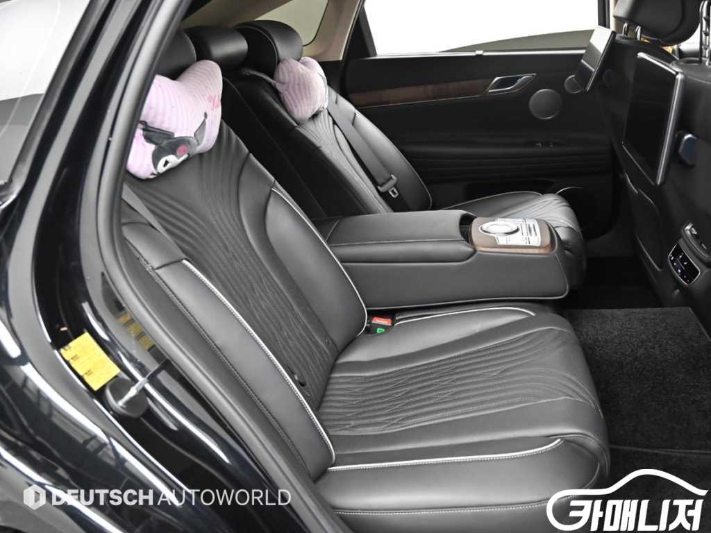 Genesis G80 2.5 Gasoline Turbo AWD thumbnail 12