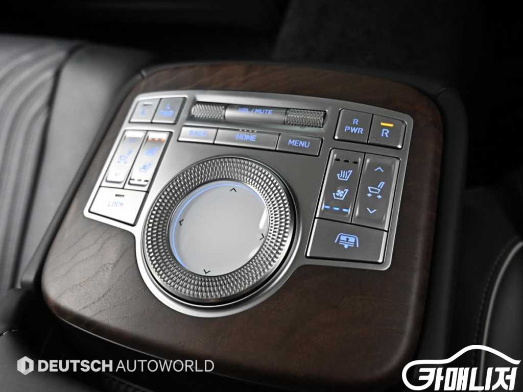 Genesis G80 2.5 Gasoline Turbo AWD thumbnail 16