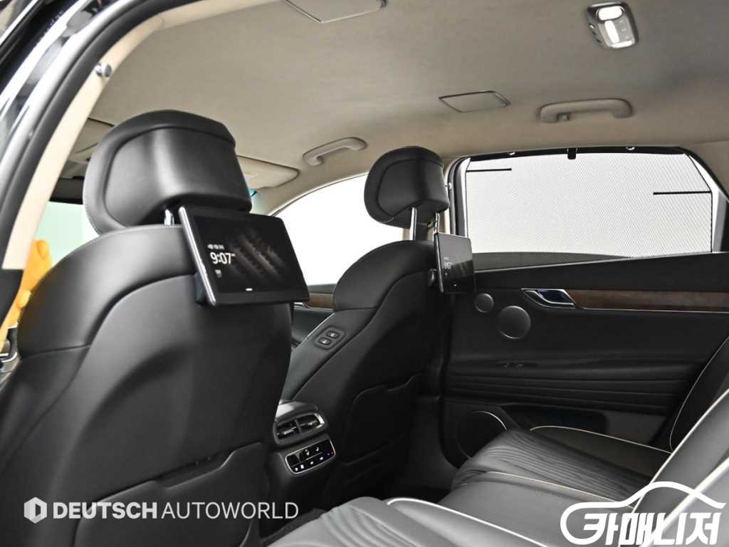 Genesis G80 2.5 Gasoline Turbo AWD thumbnail 18