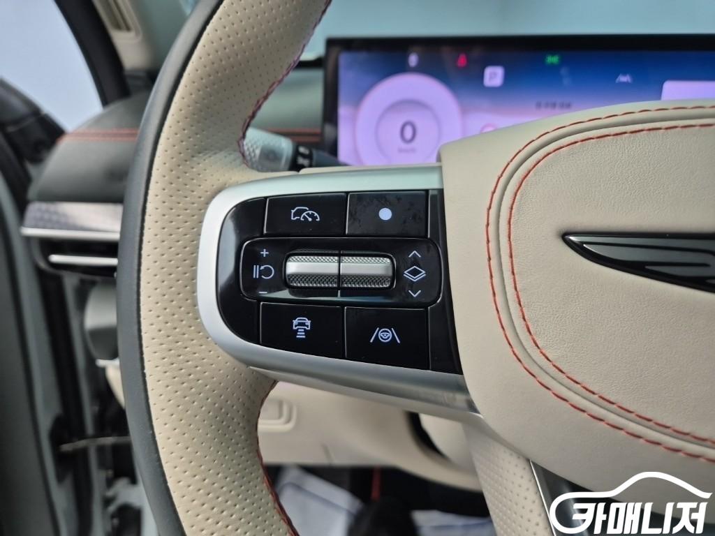 Genesis GV80 GV80 Coupe Gasoline 2.5T AWD thumbnail 15