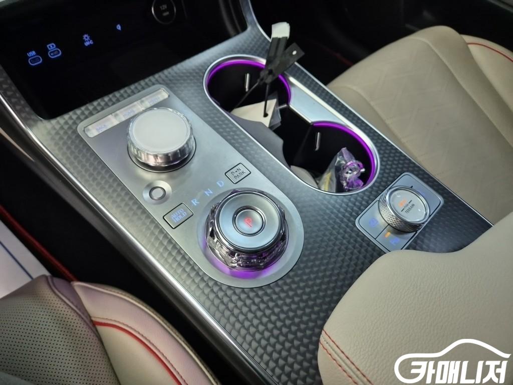 Genesis GV80 GV80 Coupe Gasoline 2.5T AWD thumbnail 8