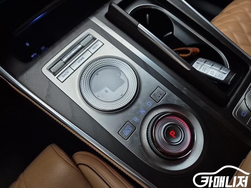 Genesis GV80 Gasoline 3.5T AWD thumbnail 12