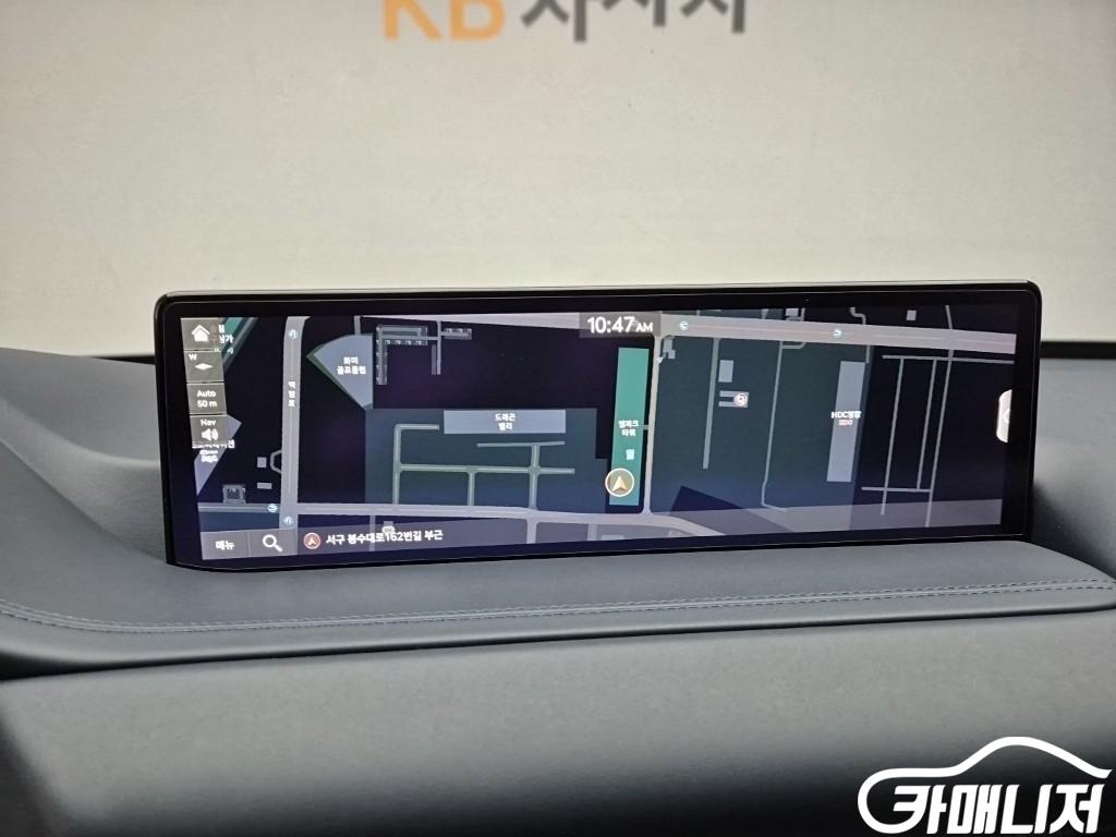 Genesis GV80 Gasoline 3.5T AWD thumbnail 15