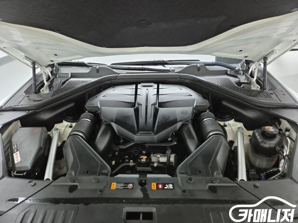 Genesis GV80 Gasoline 3.5T AWD thumbnail 16