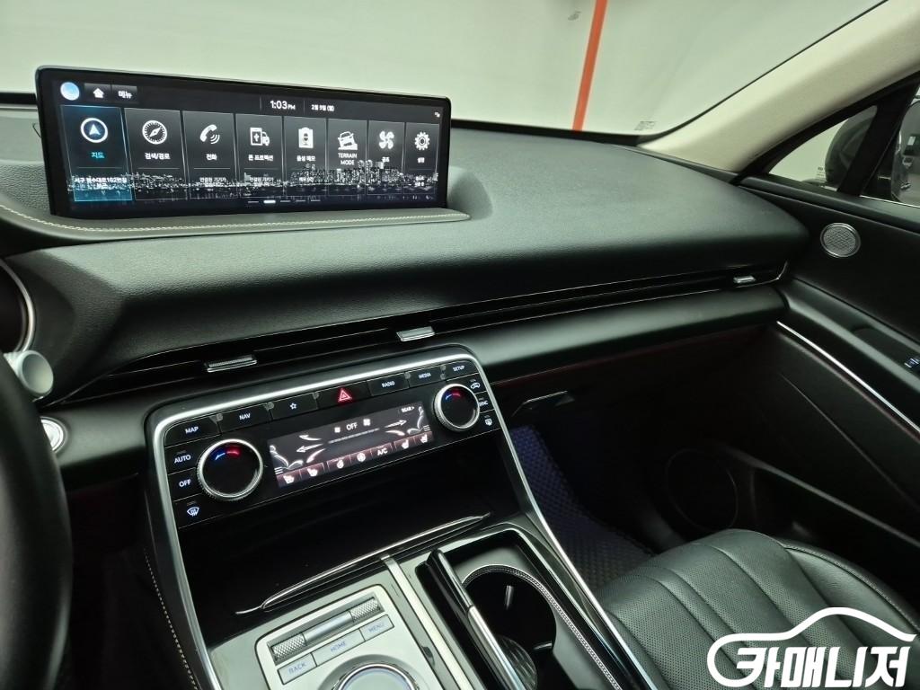 Genesis GV80 Gasoline 3.5T AWD thumbnail 12