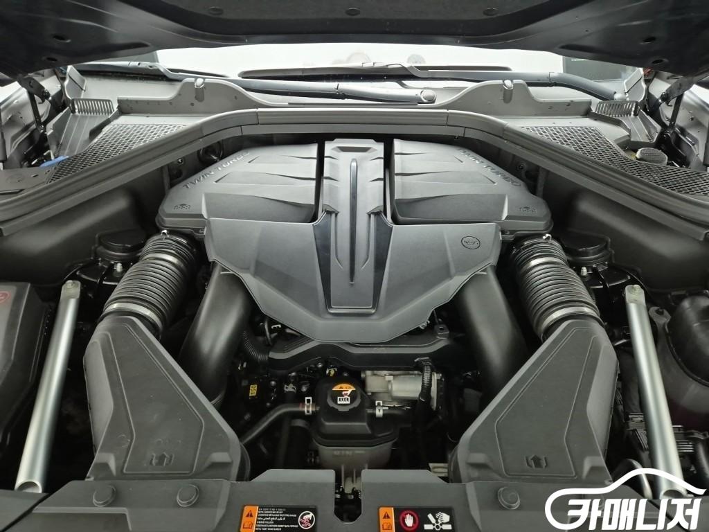 Genesis GV80 Gasoline 3.5T AWD thumbnail 14