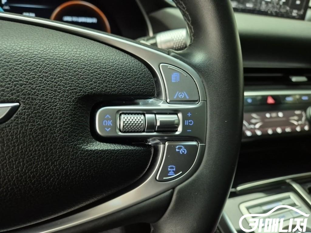 Genesis GV80 Gasoline 3.5T AWD thumbnail 16