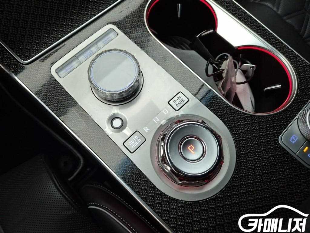 Genesis GV80 GV80 Coupe Gasoline 3.5T AWD thumbnail 8