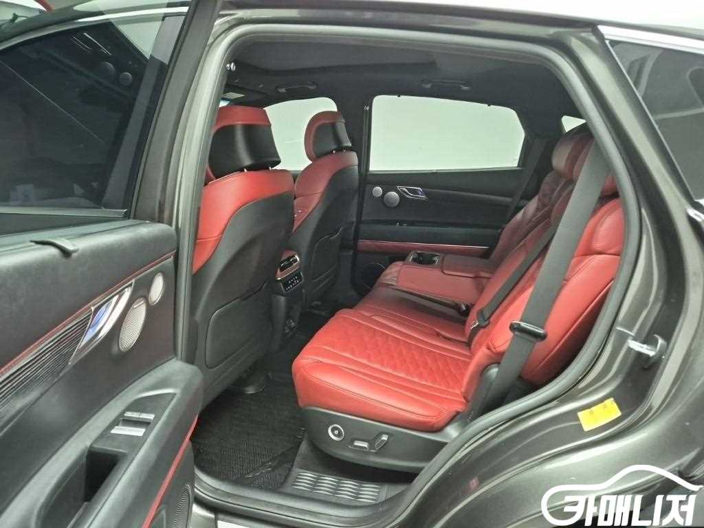 Genesis GV80 GV80 Coupe Gasoline 2.5T AWD thumbnail 12