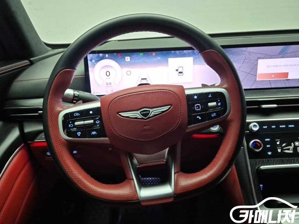 Genesis GV80 GV80 Coupe Gasoline 2.5T AWD thumbnail 9