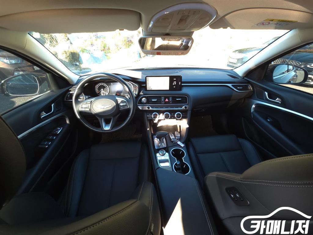 Genesis G70 The New G70 Gasoline 2.0T 2WD thumbnail 10