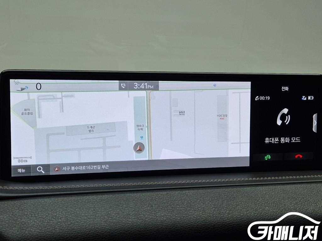 Genesis GV80 Gasoline 3.5T AWD thumbnail 13