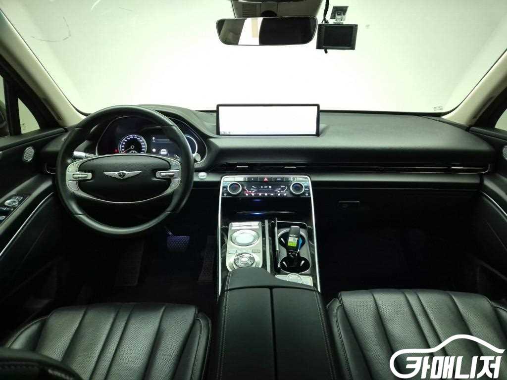 Genesis GV80 Gasoline 3.5T AWD thumbnail 7