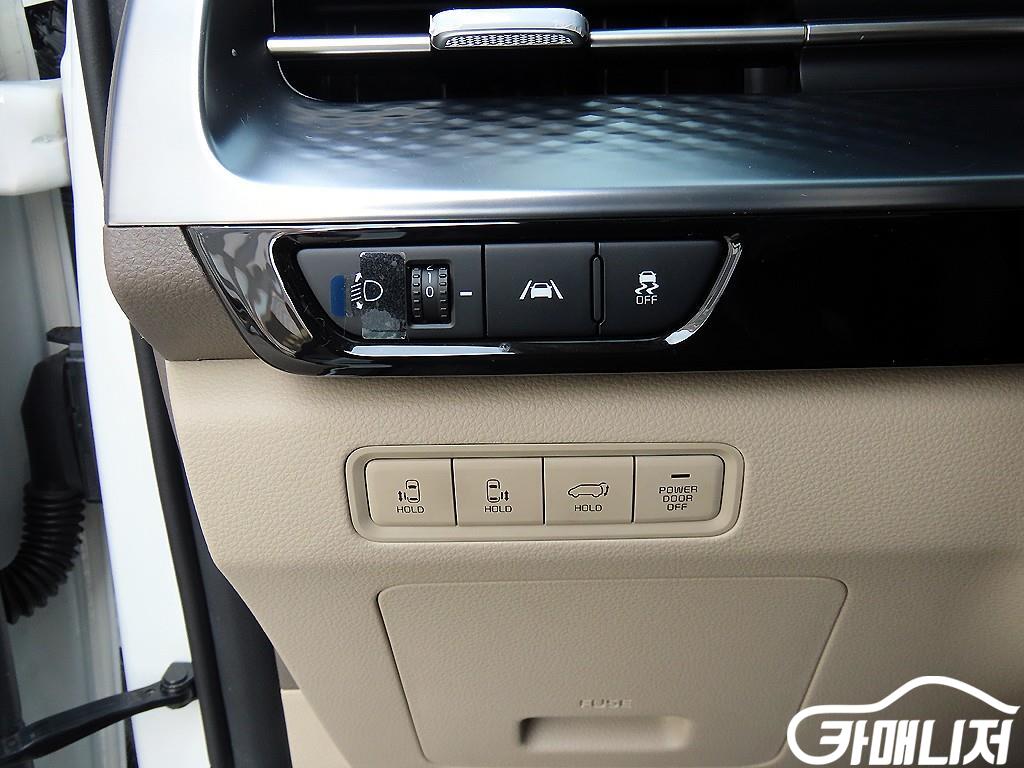 Kia Carnival Carnival 4th Gen Gasoline 9-Seater Hi-Limousine thumbnail 13