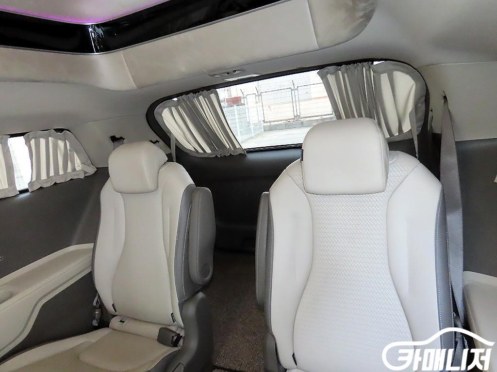 Kia Carnival Carnival 4th Gen Gasoline 9-Seater Hi-Limousine thumbnail 7