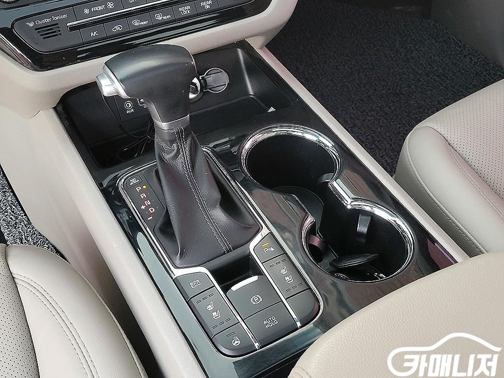 Kia Carnival The New Carnival Diesel 9-Seater Noblesse thumbnail 11