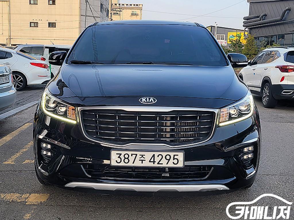 Kia Carnival The New Carnival Diesel 9-Seater Noblesse thumbnail 2
