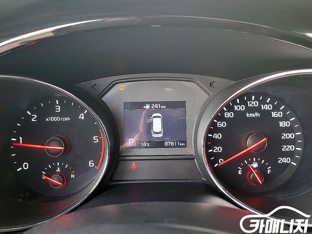 Kia Carnival The New Carnival Diesel 9-Seater Noblesse thumbnail 9