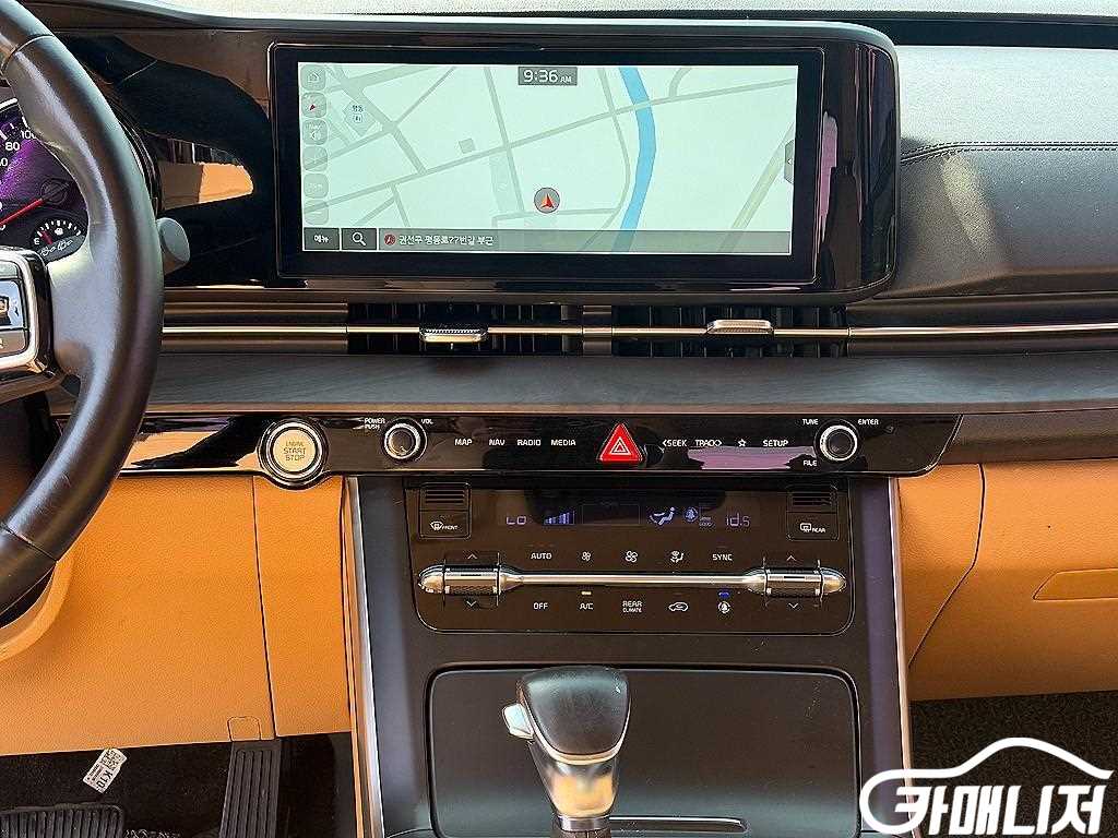 Kia Carnival Carnival 4th Gen Diesel 9-Seater Prestige thumbnail 10