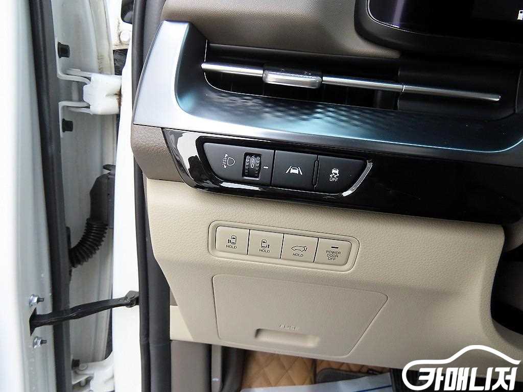 Kia Carnival Carnival 4th Gen Gasoline 9-Seater Hi-Limousine thumbnail 12