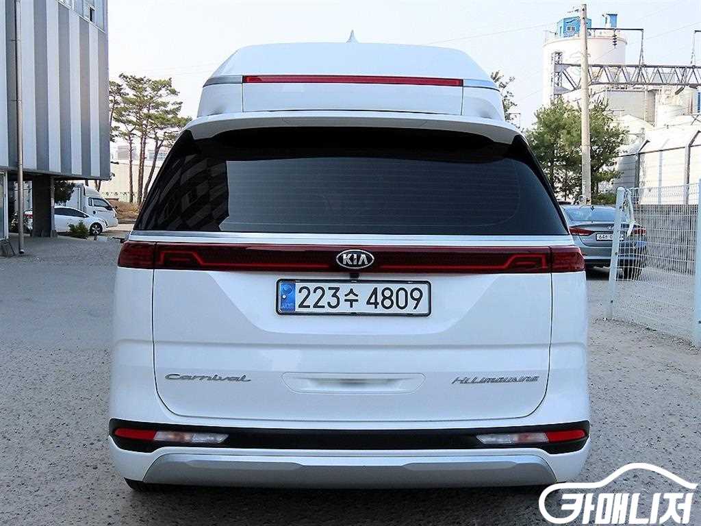 Kia Carnival Carnival 4th Gen Gasoline 9-Seater Hi-Limousine thumbnail 4