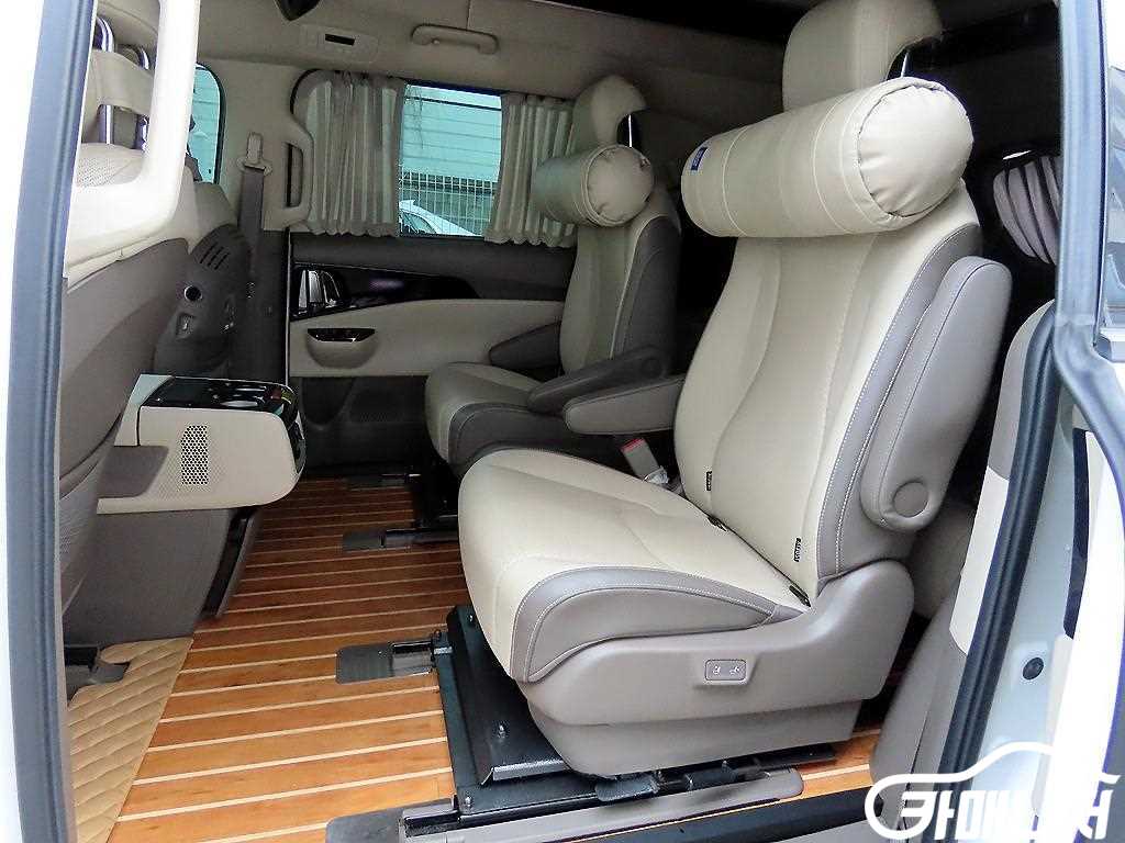Kia Carnival Carnival 4th Gen Gasoline 9-Seater Hi-Limousine thumbnail 6