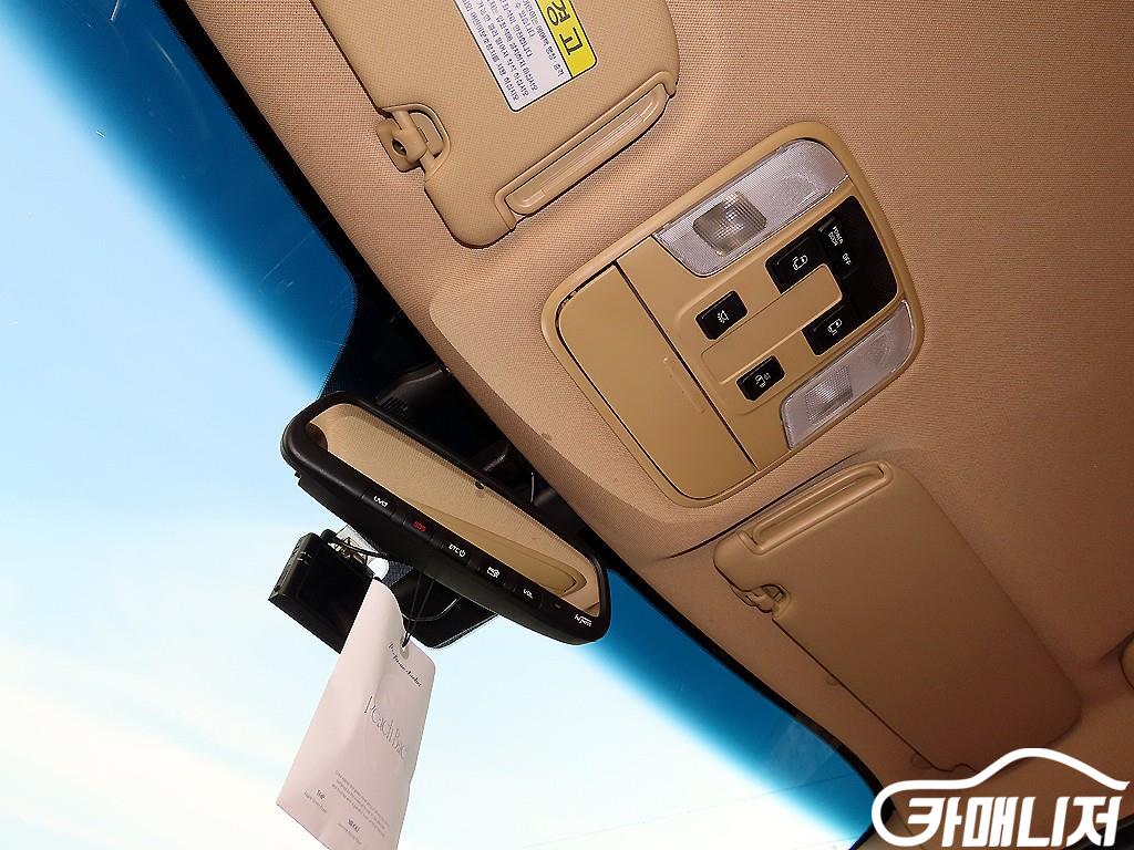 Kia Carnival The New Carnival Diesel 9-Seater Prestige thumbnail 16