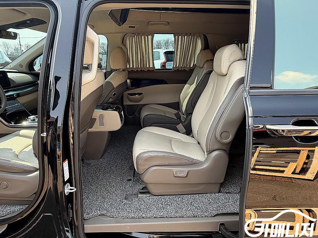 Kia Carnival Carnival 4th Gen Gasoline 9-Seater Hi-Limousine thumbnail 7