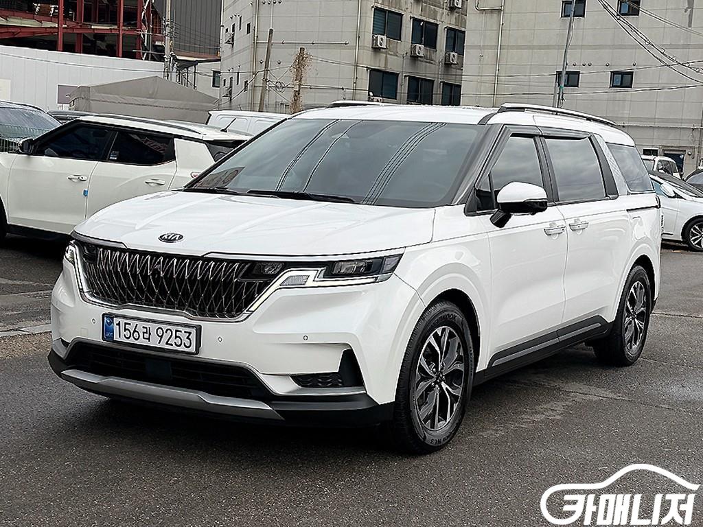 Kia Carnival Carnival 4th Gen Diesel 9-Seater Prestige