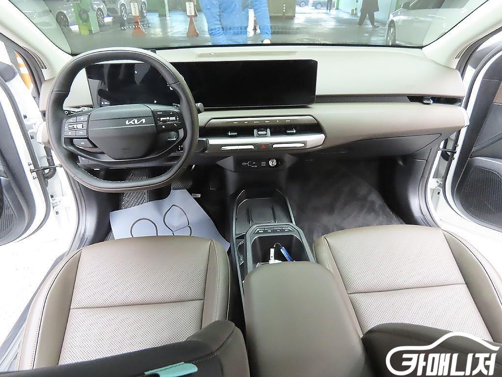 Kia EV4 Standard thumbnail 12