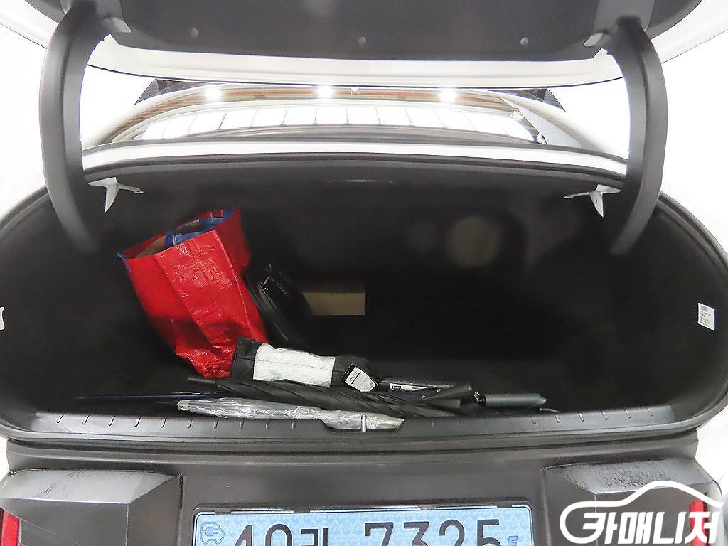 Kia EV4 Standard thumbnail 9